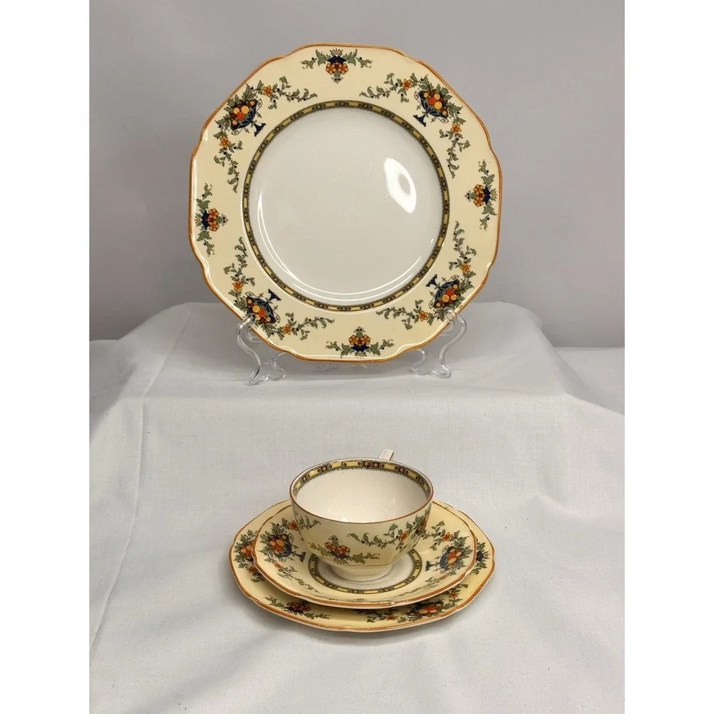 Crown Ducal Transfer‎ Ware England Blue Urn Fruit 4 Piece Place Setting